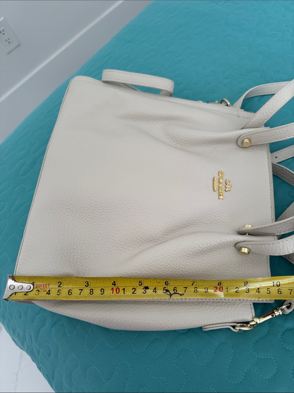 Coach Light Ivory Leather Shoulder Tote Bag Gold Hardware Detachable Strap - Picture 11 of 11